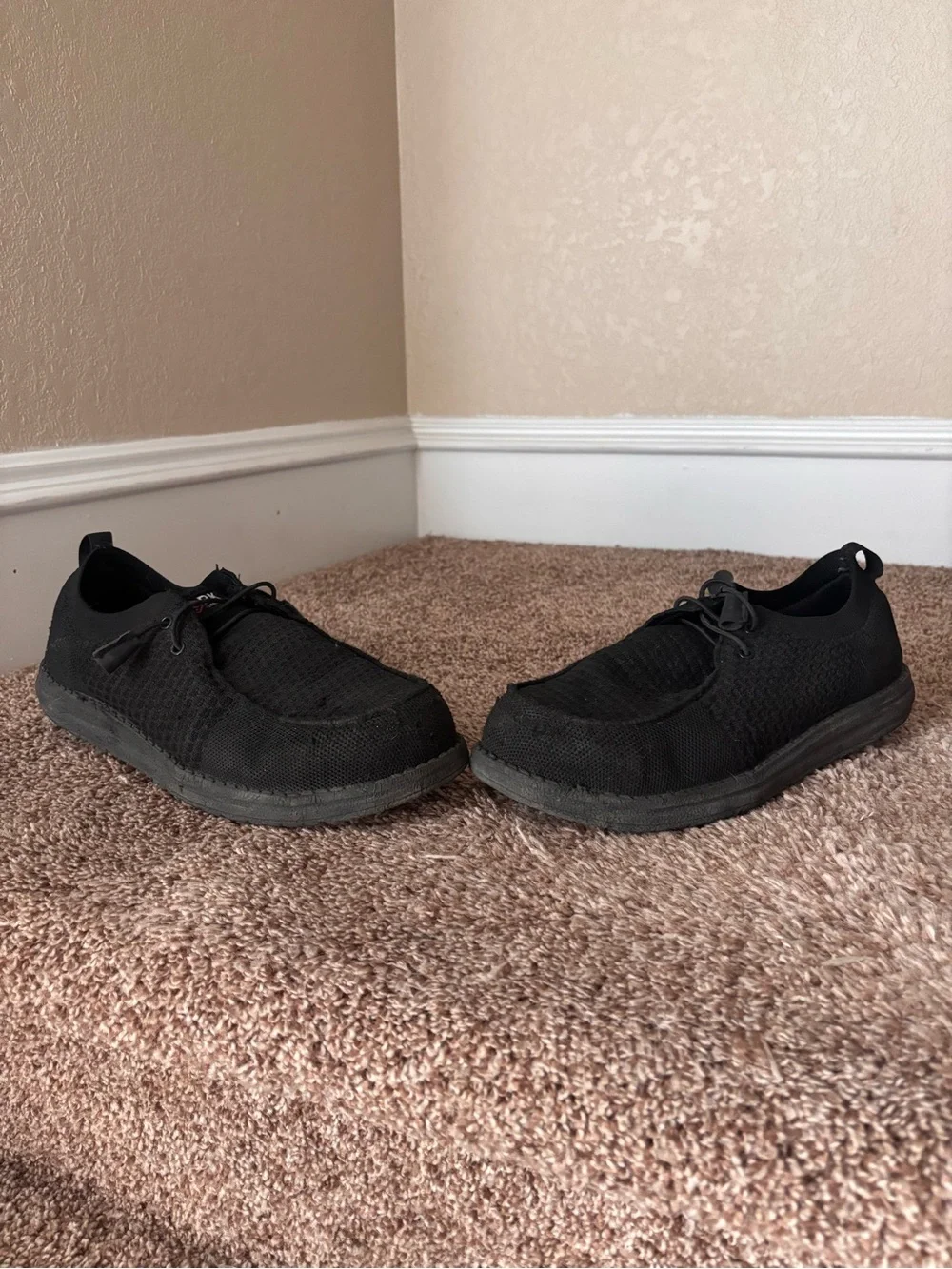 Larnmern Work Steel Toe Black Mesh Slip-On Men's Shoes